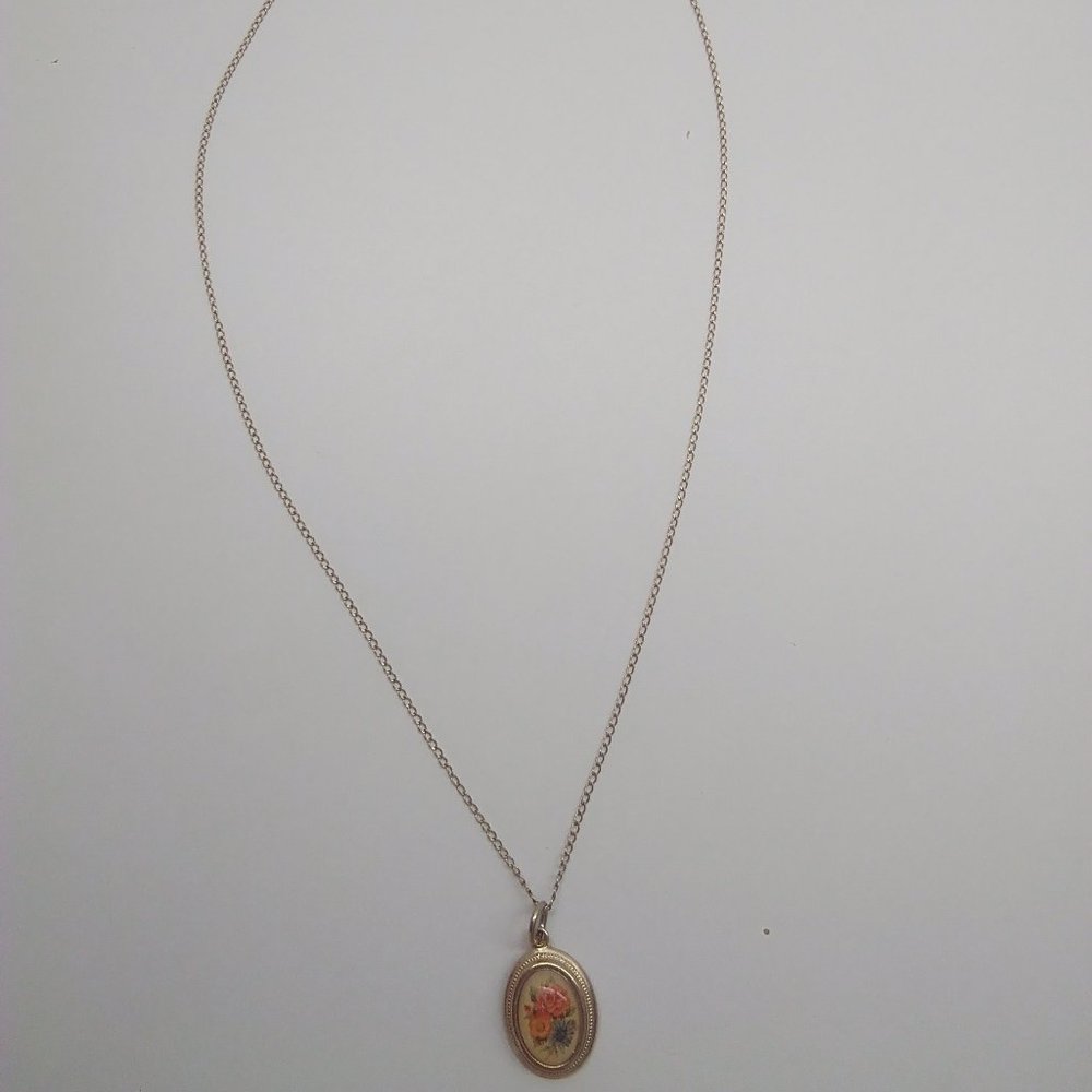 Flower Cameo Necklace